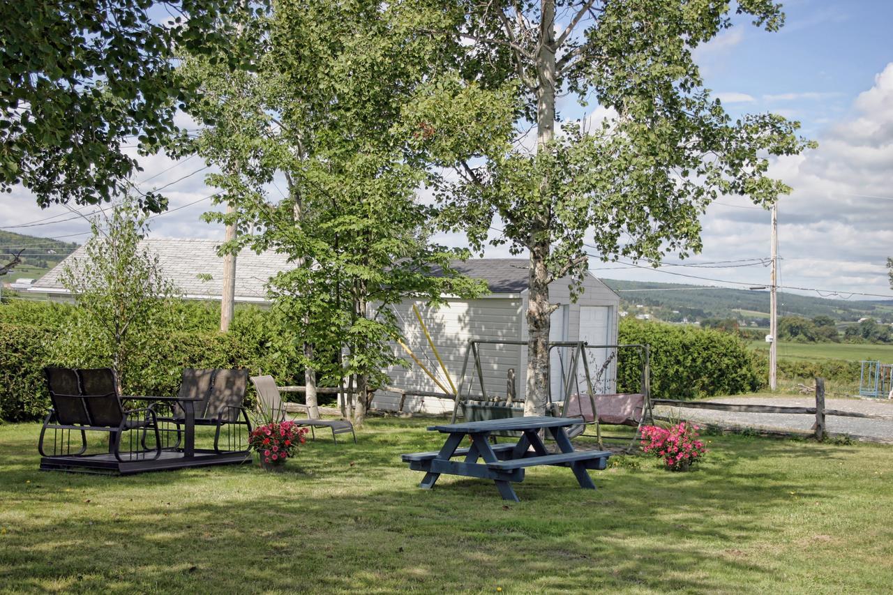 Saint-Joseph-de-Beauce Motel Bellevue מראה חיצוני תמונה